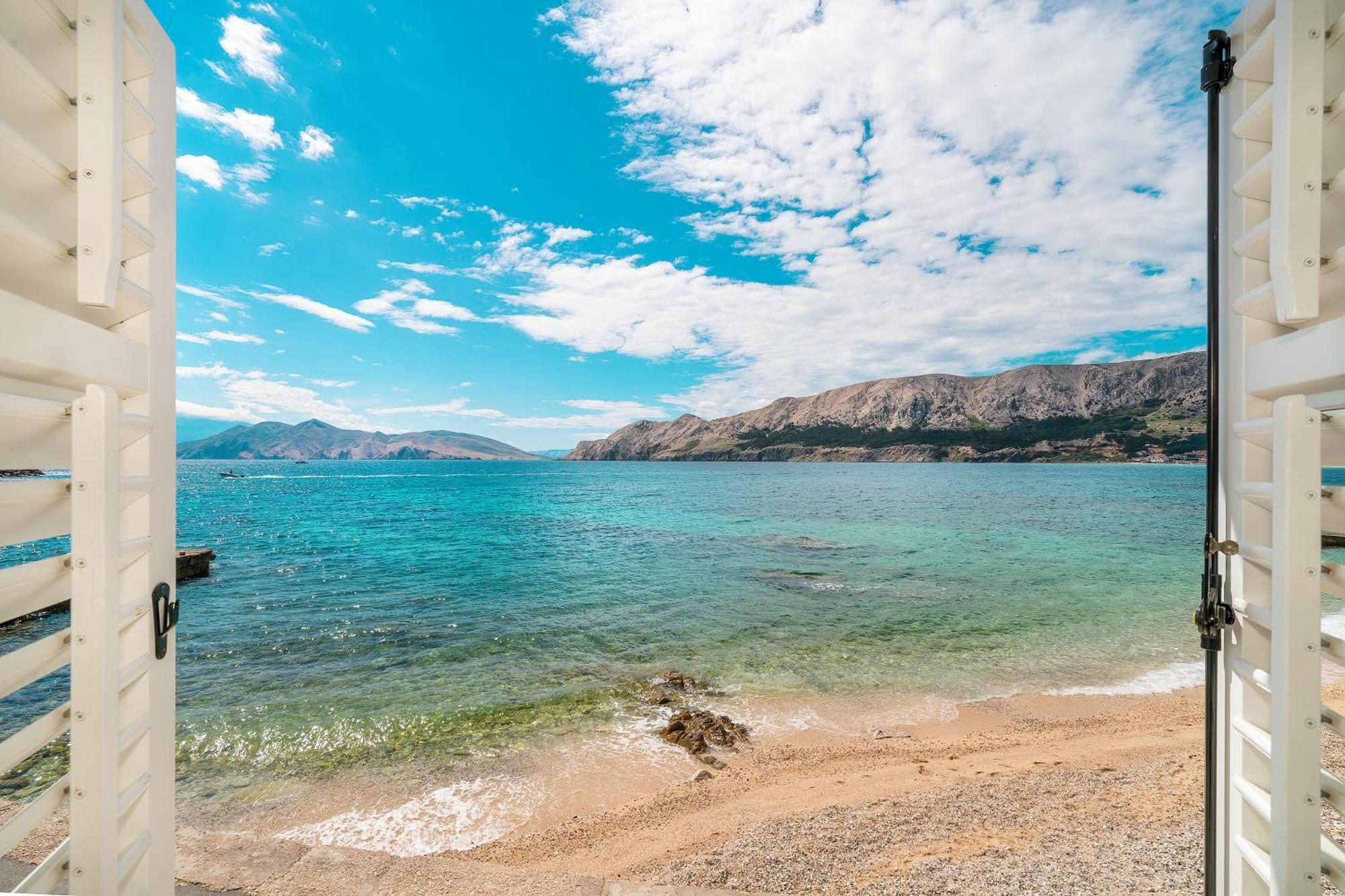 Apartment Nora By The Beach Baška Eksteriør billede