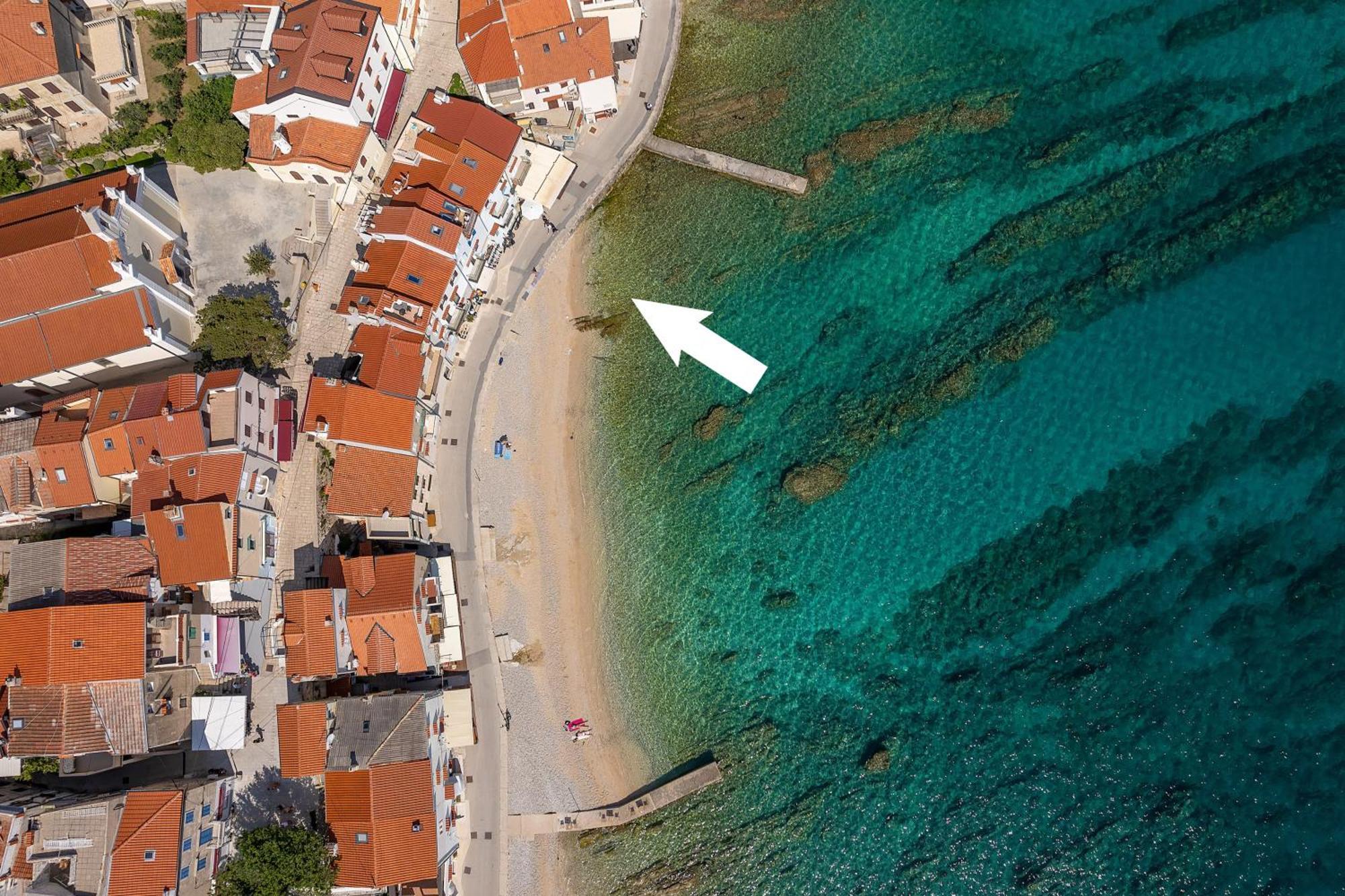 Apartment Nora By The Beach Baška Eksteriør billede